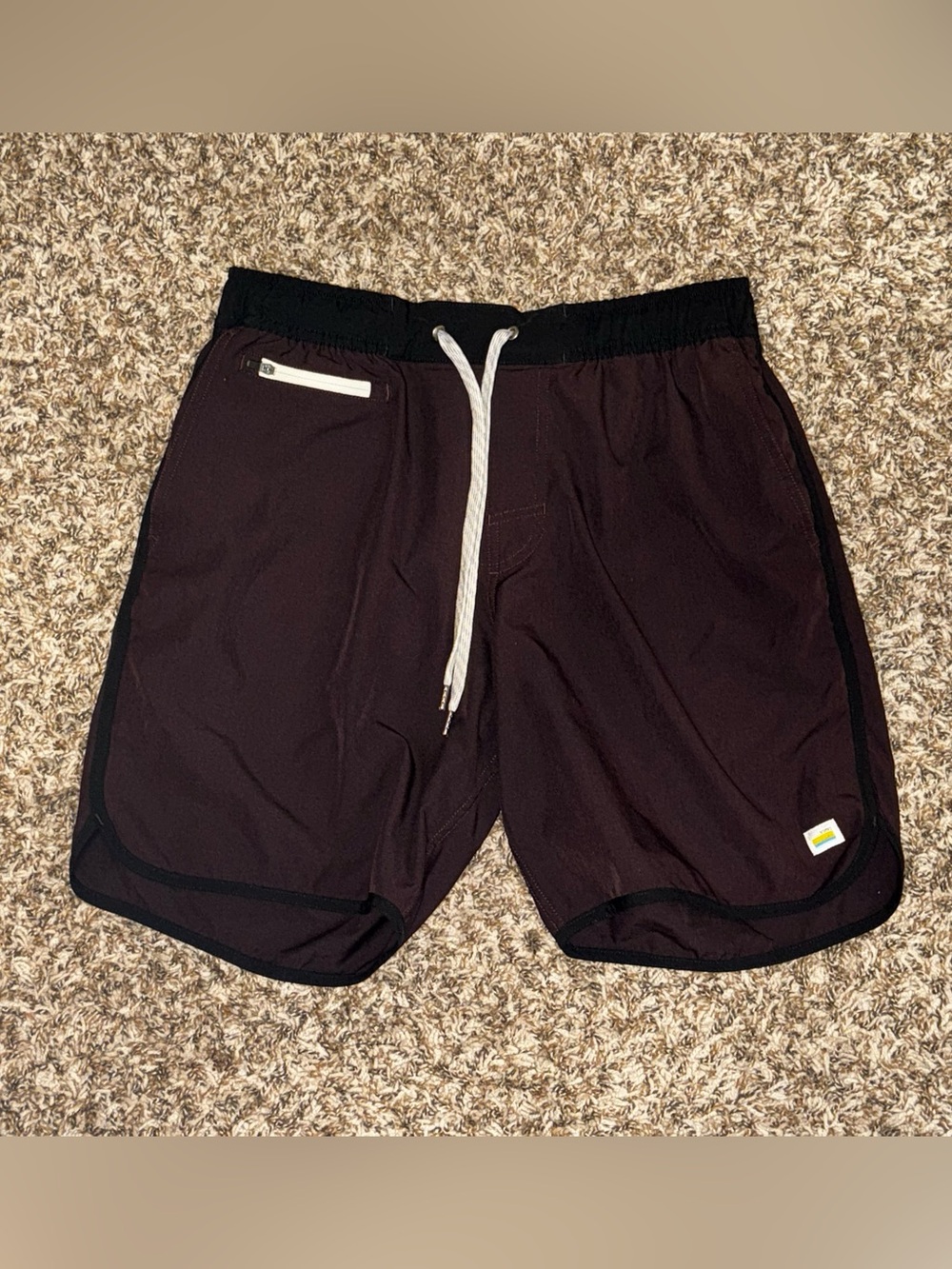 Vuori Banks Shorts 7" Oxblood Mens medium